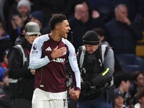 Aston Villa Tak Terbendung