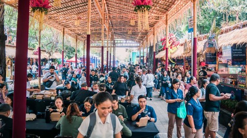 Pengunjung memadati area Denpasar Festival (Denfest) 2025. (Foto: Dok. Pemkot Denpasar)