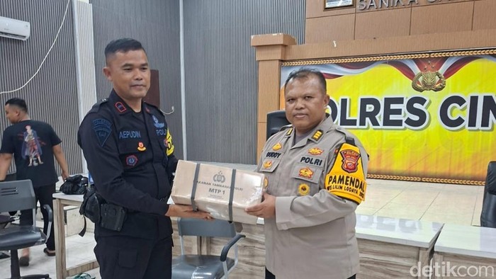 Polres Cimahi distribusikan bantuan untuk personel selama Ops Lilin Lodaya 2025