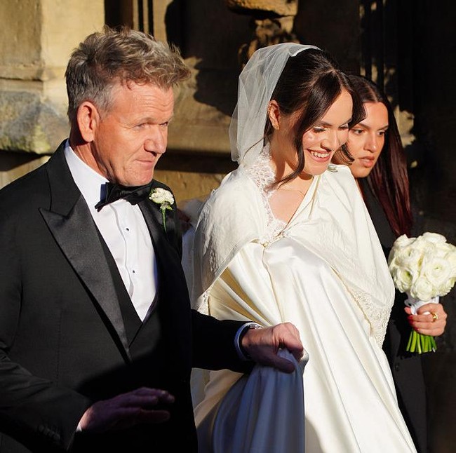 Potret Pernikahan Anak Chef Gordon Ramsay Viral karena Tak Dihadiri Mertua