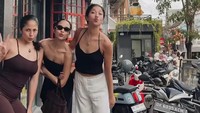Gemasnya Putri Marino, Ambar, dan Sitha Jalan Bareng Sambil Outfit Check Centil