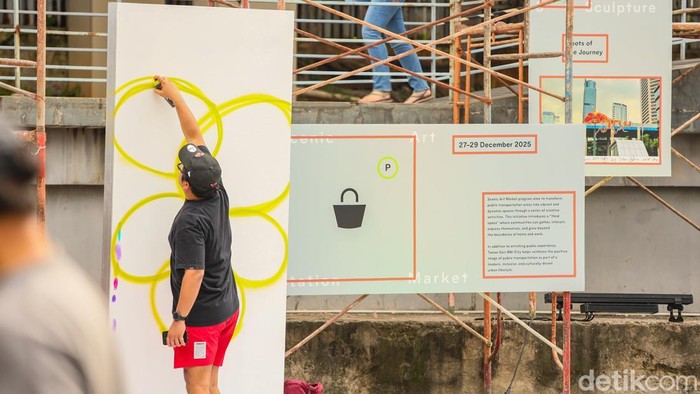 Scenic Art Station menghadirkan karya seni dan instalasi kreatif di Stasiun BNI City, mempertemukan aktivitas transit dengan pengalaman visual di ruang publik Jakarta.