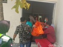 Lokasi Tewas Sekeluarga dalam Rumah di Situbondo dan Temuan Sebilah Pisau