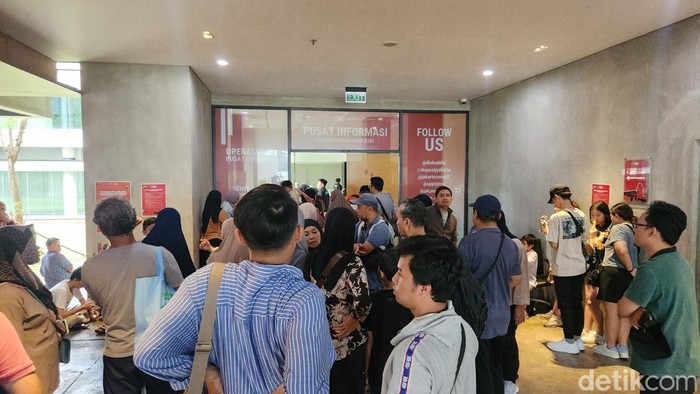 Planetarium TIM Ramai, Sejumlah Pengunjung Tak Kebagian Tiket