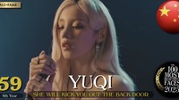 Sederet selebritas asal China dan Korea juga masuk dalam daftar. Ada Chuu di posisi 61, Yuqi di posisi 59, Ella di posisi 56, dan ada Seulgi di posisi 52 yang sudah eksis di TC Candler sejak 11 tahun. Foto: dok. Channel YouTube TC Candler