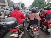Banyak yang Belum Paham, Ini 3 Etika Mengerem Motor di Jalan Raya