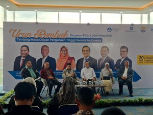 DPR Kebanjiran Keluhan soal Angka Kredit Dosen hingga KIP-K