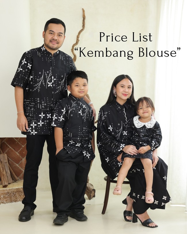 Baju seragam keluarga Lebaran dari brand Ethnicmine.