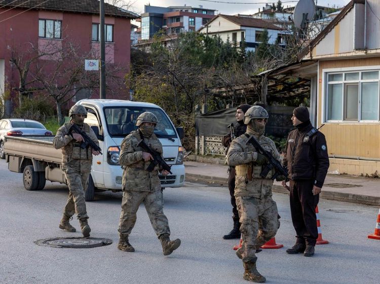 Bentrok dengan Terduga ISIS, Tujuh Polisi Turki Terluka