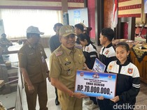 Atlet Karangasem Peraih Emas Porprov Diguyur Bonus Rp 55 Juta