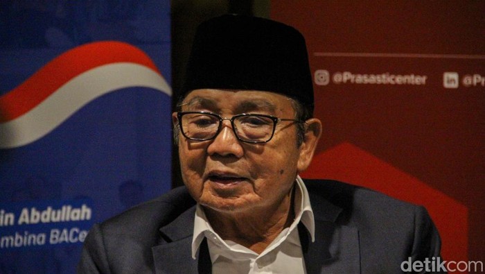 Mantan Gubernur Bank Indonesia (BI) Burhanuddin Abdullah menyampaikan sejumlah catatan penting terkait kondisi ekonomi nasional setelah satu tahun pemerintahan Presiden Prabowo Subianto. Ia menilai perjalanan Indonesia dalam setahun terakhir patut diapresiasi, meski tantangan struktural masih membayangi ke depan.