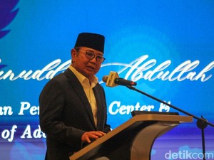 Burhanuddin Abdullah Sebut Perlu Cara Baru buat Kejar Target Ekonomi 8%