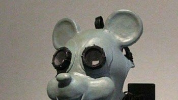 Masker Gas Anak-Anak Selama Perang Dunia II Foto: Boredpanda