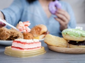 Sering Kalap Makan? Coba Trik 30 Detik buat Mengontrolnya
