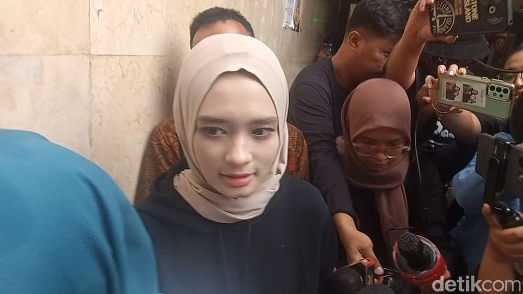 Inara Rusli Cabut Laporan Terhadap Insanul Fahmi: Saya Harus Dengarkan Suami