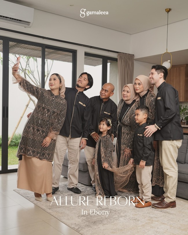 Koleksi baju seragam keluarga dari brand Gamaleea bisa menjadi pilihan kamu.