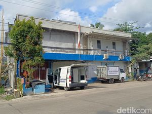 Buruh Bangunan Tersengat Listrik Saat Perbaiki Atap Dapur MBG di Pangkep
