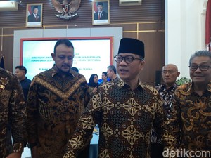 Mendes Yandri Cek Persiapan Hari Desa Nasional di Lapangan Butuh Boyolali