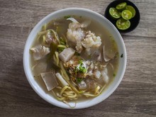 Resep Mie Kocok Bandung Topping Kikil ala Abang-abang