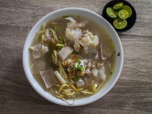 Resep Mie Kocok Bandung Topping Kikil ala Abang-abang