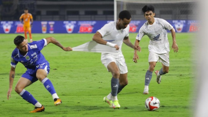 Instagram Victor Luiz Diserang Komentar Rasis Usai Laga Persib Vs PSM