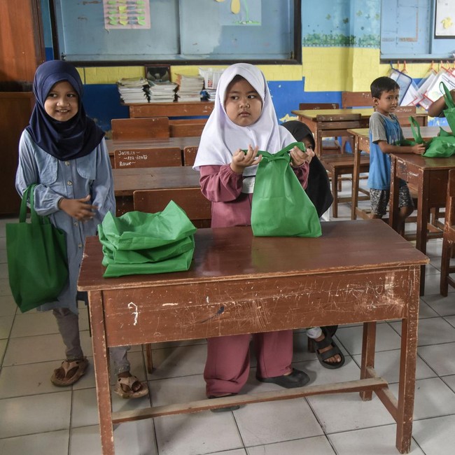 Pembagian Makan Bergizi Gratis Berlanjut Meski Sekolah Libur