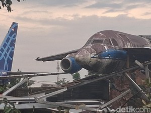 Asal-usul Potongan Bodi Pesawat yang Timpa Rumah di Bogor Usai Puting Beliung