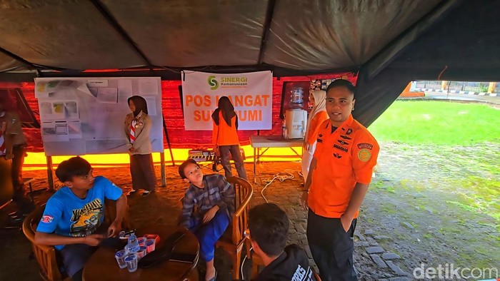 Pos hangat Basarnas di Sukabumi