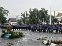 2.634 PPPK Paruh Waktu Bima Dilantik di Tengah Hujan, Gaji Menyesuaikan