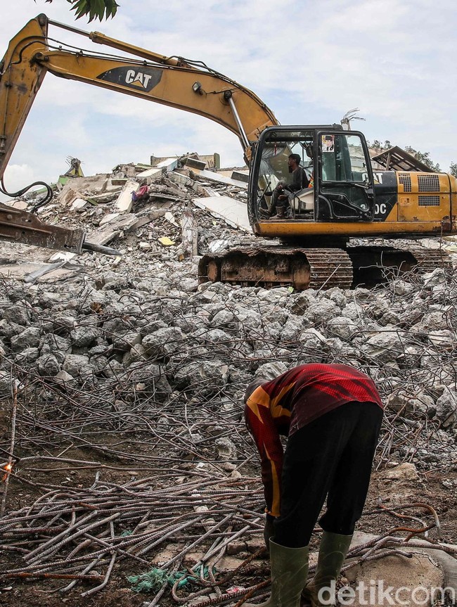 Revitalisasi Dimulai, Rusun Marunda Blok C Kini Rata dengan Tanah