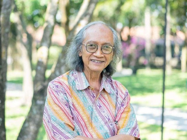 Romo Mudji Meninggal Dunia, Mengenang Lagi Lewat Sketsa Hitam-Putih