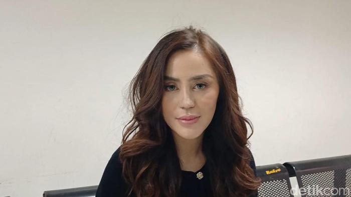 Blak-blakan Safa Marwah Disangka Punya Hubungan dengan Ridwan Kamil