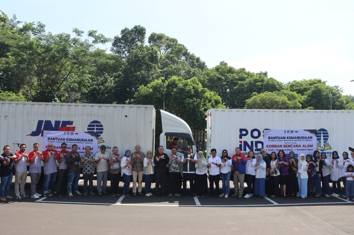 UT Salurkan Bantuan & Bebaskan UKT Mahasiswa Terdampak Bencana Sumatera