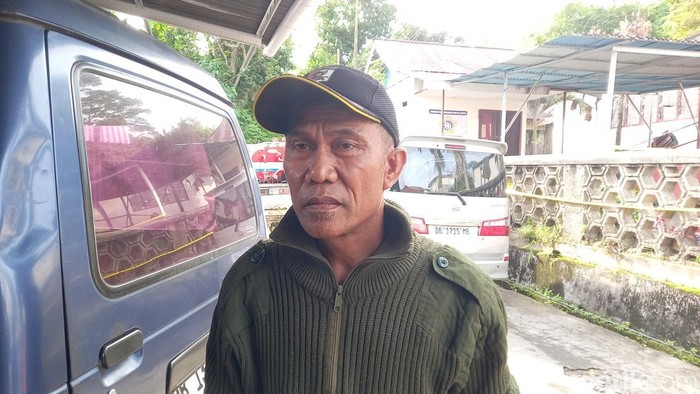 Warga bernama Steven Mokodompit yang mengevakuasi korban kebakaran Panti Wedha Damai Manado.