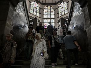 Jauh Sebelum Bali Mendunia, Belanda Sudah Menjual Indonesia ke Turis Eropa