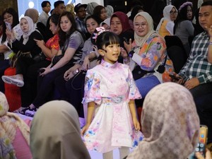 Cerita Annisa Dalimunthe Bawakan Lagu Baru di Acara Fashion