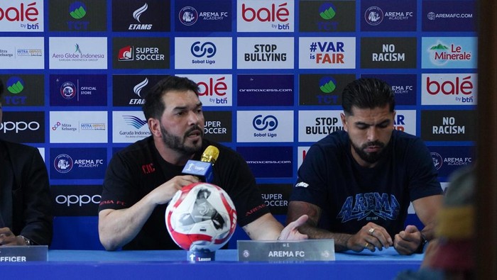 Strategi Arema FC Redam Sayap Persita