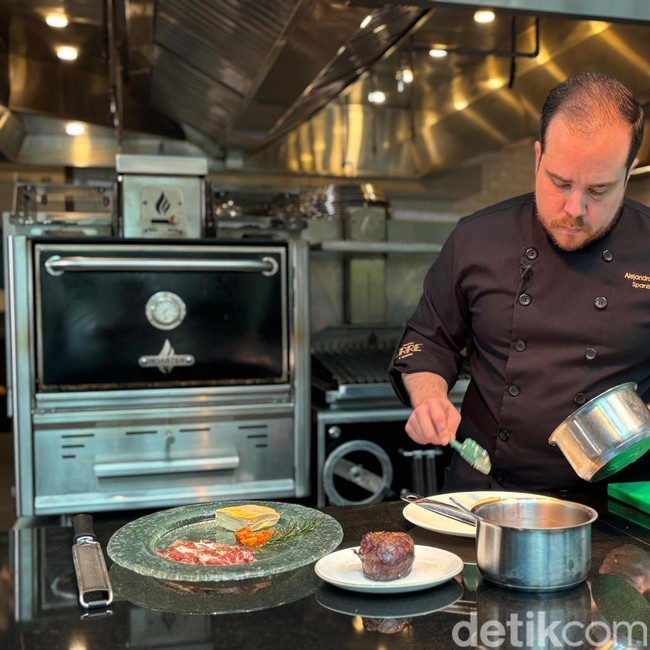 Chef Spanyol Bawa Hidangan Grill Eropa ke Jakarta, Ini Menu Andalannya!