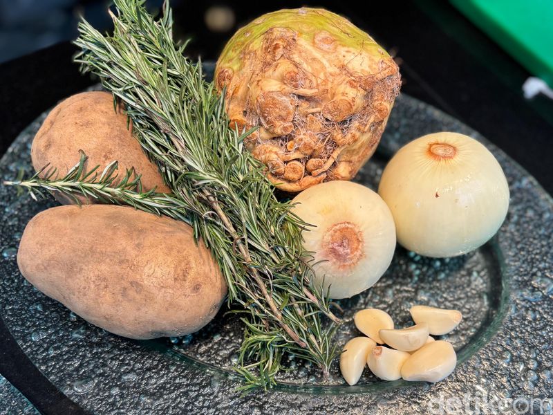 Chef Alejandro Garcia di ERRE Urrechu Jakarta.