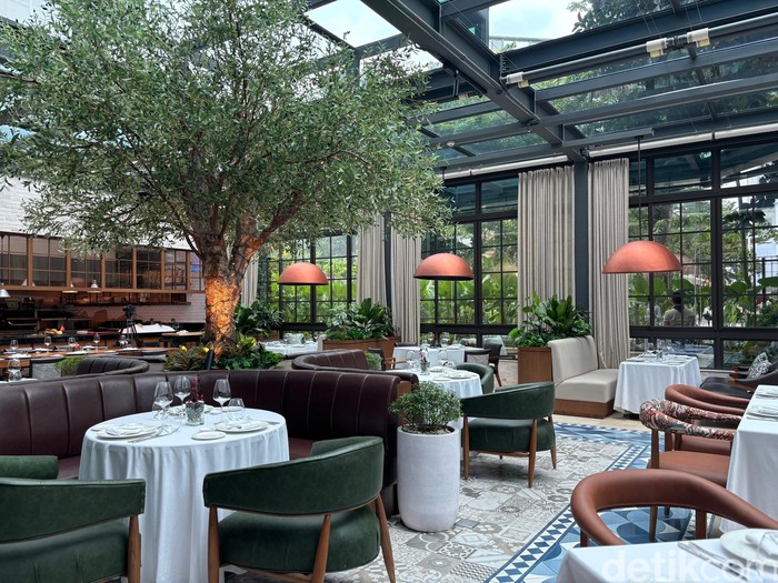 Chef Alejandro Garcia di ERRE Urrechu Jakarta.