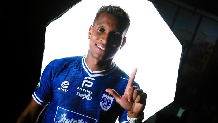 PSIS Datangkan Gelandang Asal Brasil Denilson Rodrigues