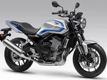 Honda CB500 Super Four Meluncur, Bisa Pindah Gigi Tanpa Tarik Kopling