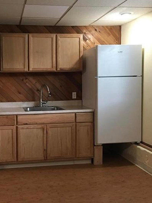 9 Desain Interior Super Aneh, Ada Toilet Bikin Pengguna Berasa Lagi Manggung!