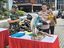 Jelang Tahun Baru, Knalpot Brong dan Miras di Gresik Dimusnahkan