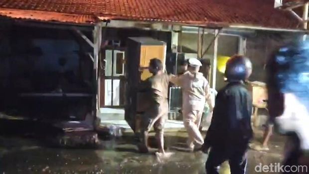 Kebakaran Pasar Lemahabang