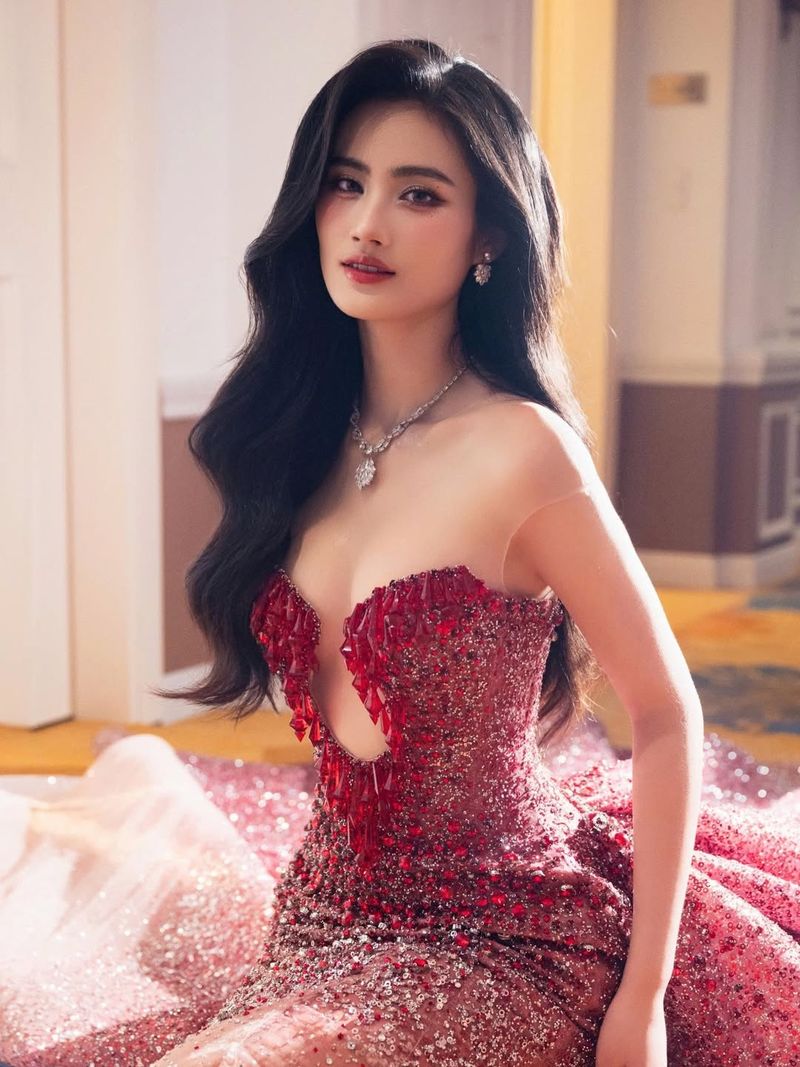 Miss World Vietnam 2023 Huynh Tran Y Nhi.