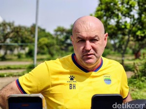 Bojan Hodak Buka Suara! Ini Alasan Persib Tak Jor-joran di Paruh Musim