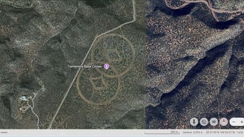 Koordinat 35°31′28.56″N 104°34′20.20″W. Salah satu lokasi paling menyeramkan di Google Earth adalah Gereja Scientology di New Mexico. Dua berlian besar di tengah sepasang lingkaran yang saling tumpang tindih terlihat terukir di dasar gurun dekat New Mexico. Beberapa orang mengira lokasi tersebut adalah bunker rahasia Gereja Scientology. Konon, fasilitas Gereja Scientology di Trementina, New Mexico, adalah katedral alien raksasa yang dapat diakses oleh para pengikutnya melalui penanda di tanah. Landasan udara pribadi juga terletak di dekatnya.Foto: The Travel