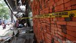 Penampakan Toko Material Hangus Terbakar di Tangsel