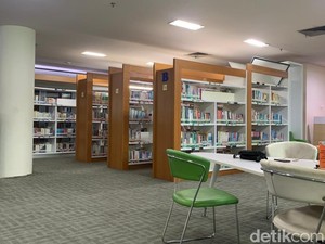 Perpustakaan Dispusipda Jabar, Oase Literasi Nyaman-Gratis di Bandung